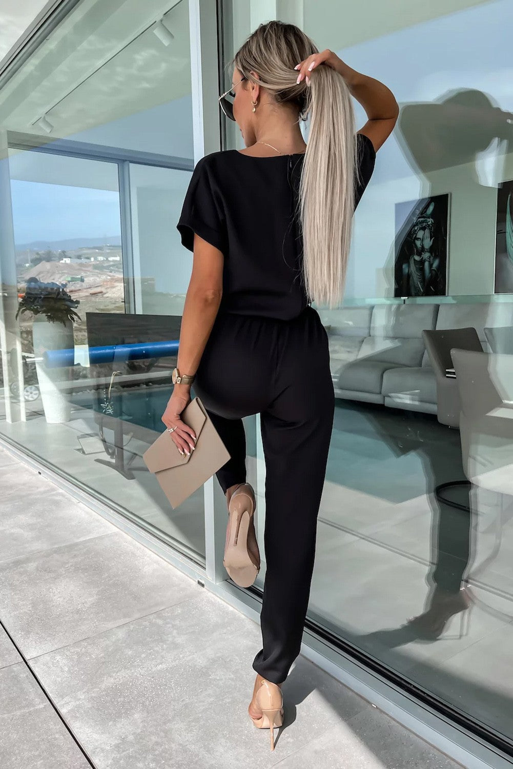Elegant jumpsuit with metallic detail, black